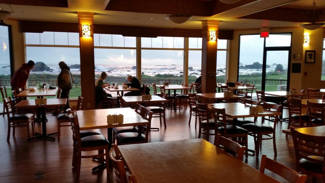 Oceanfront Lodge เครสเซนต์ซิตี ภายนอก รูปภาพ